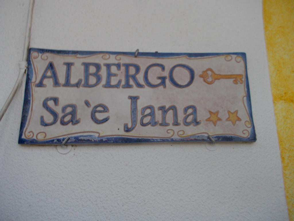 Hotel Sa 'E Jana Orgosolo Exteriér fotografie